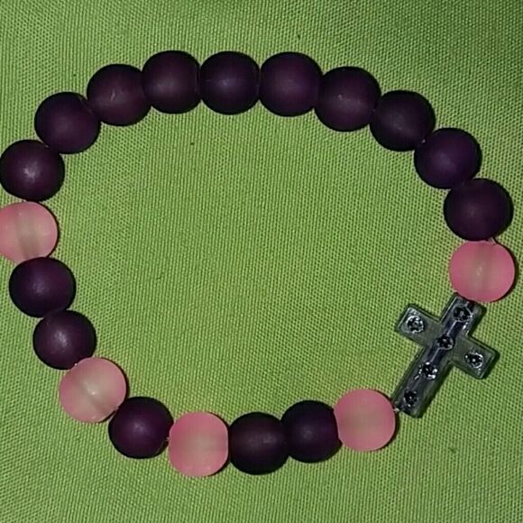 2for$15:Randomized beaded bracelet w random charm - Picture 1 of 1